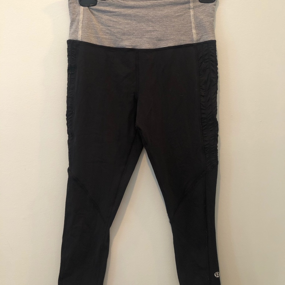 Lululemon leggings size 4